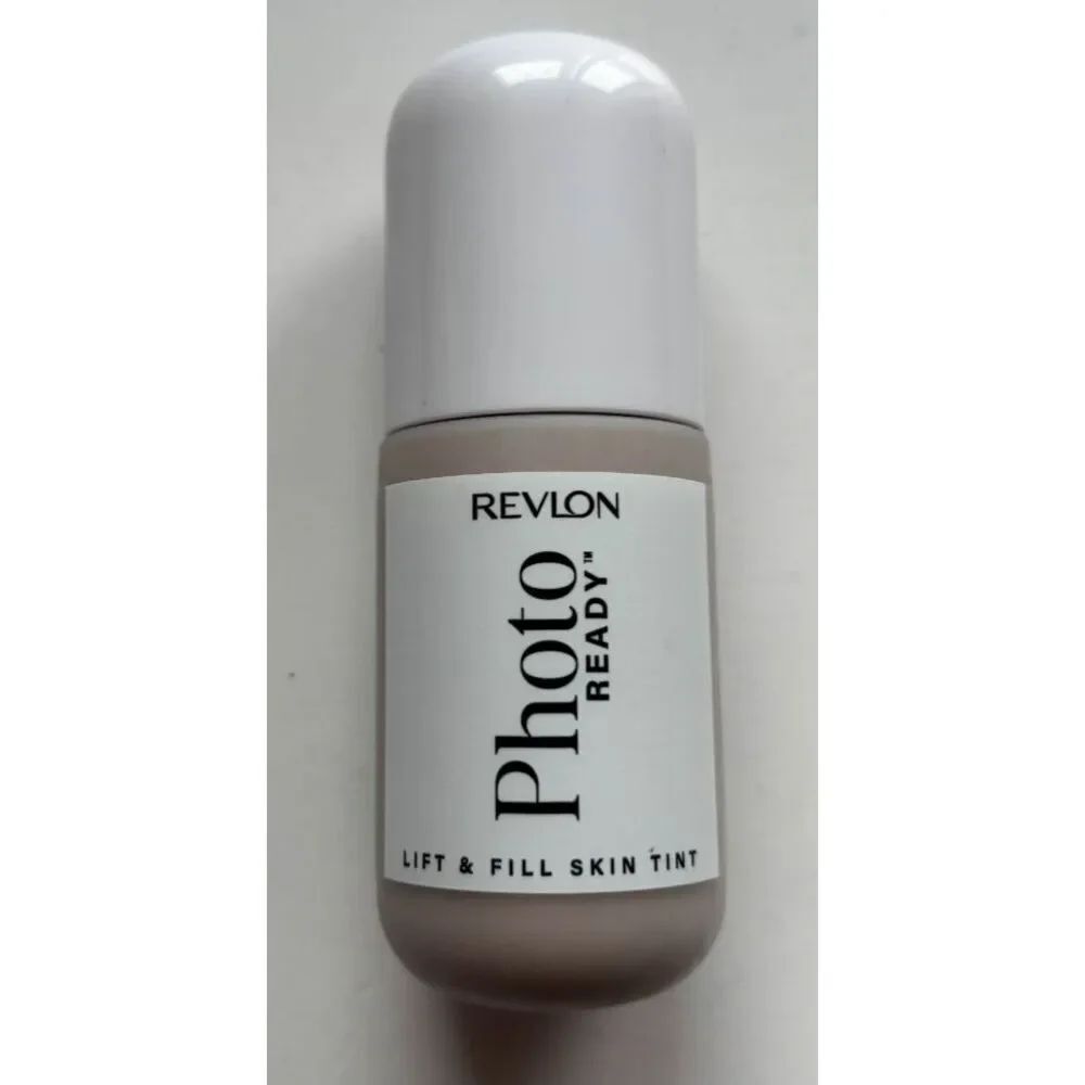 Revlon PhotoReady Lift and Fill Skin Tint 140 1 oz